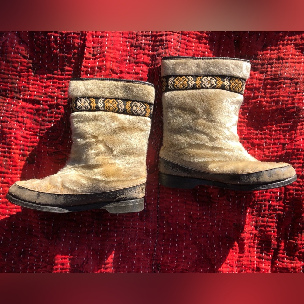 VINTAGE Faux Fur Winter Boots with Leather Trim, Embroidered
